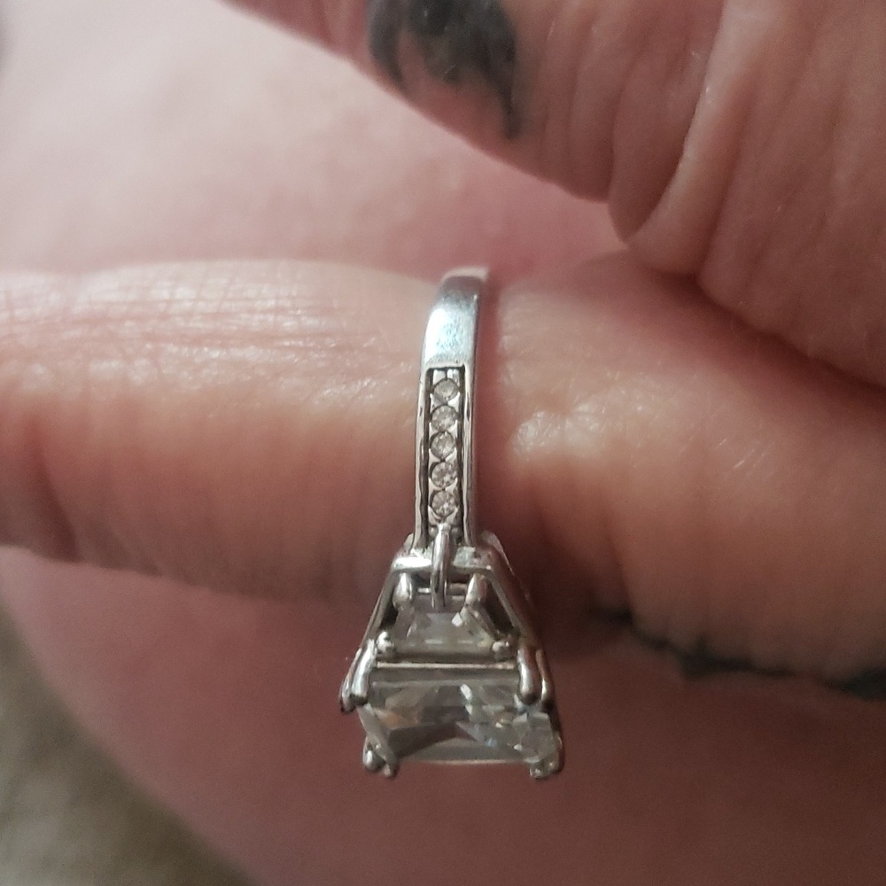 Ring - Picture 3 of 3
